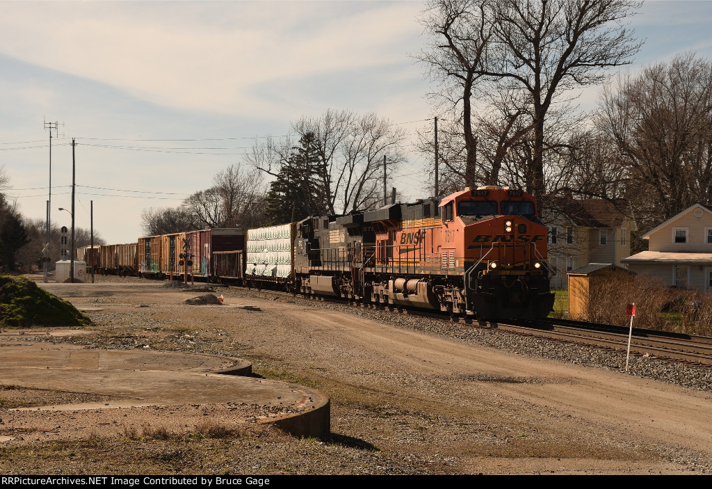 BNSF 7617